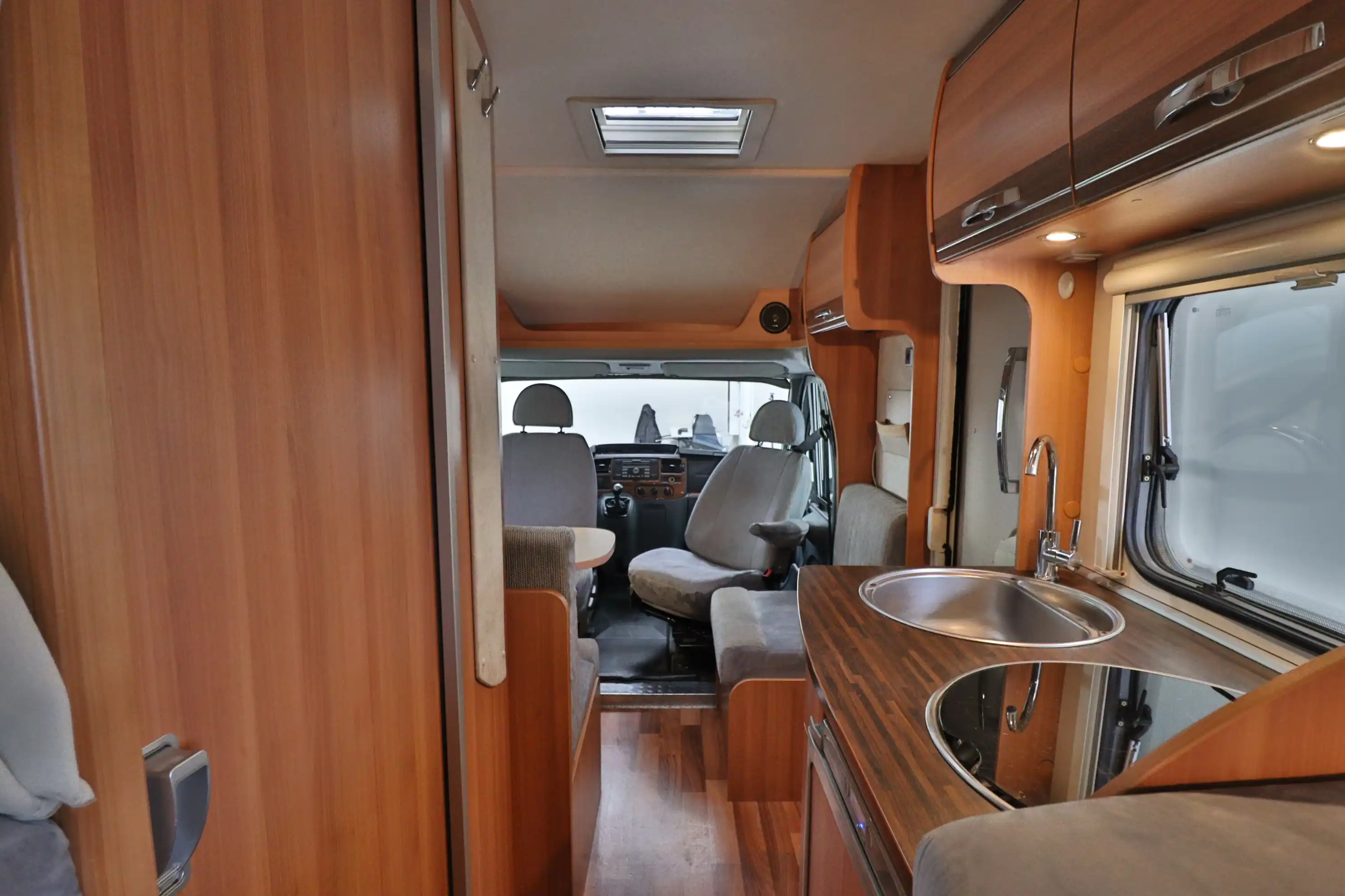 HYMER-ERIBA Van 562 Whiteline 